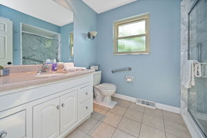  Photo 31