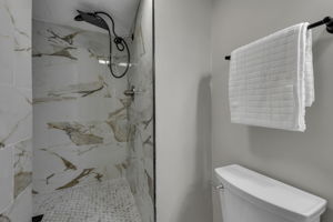  Photo 34