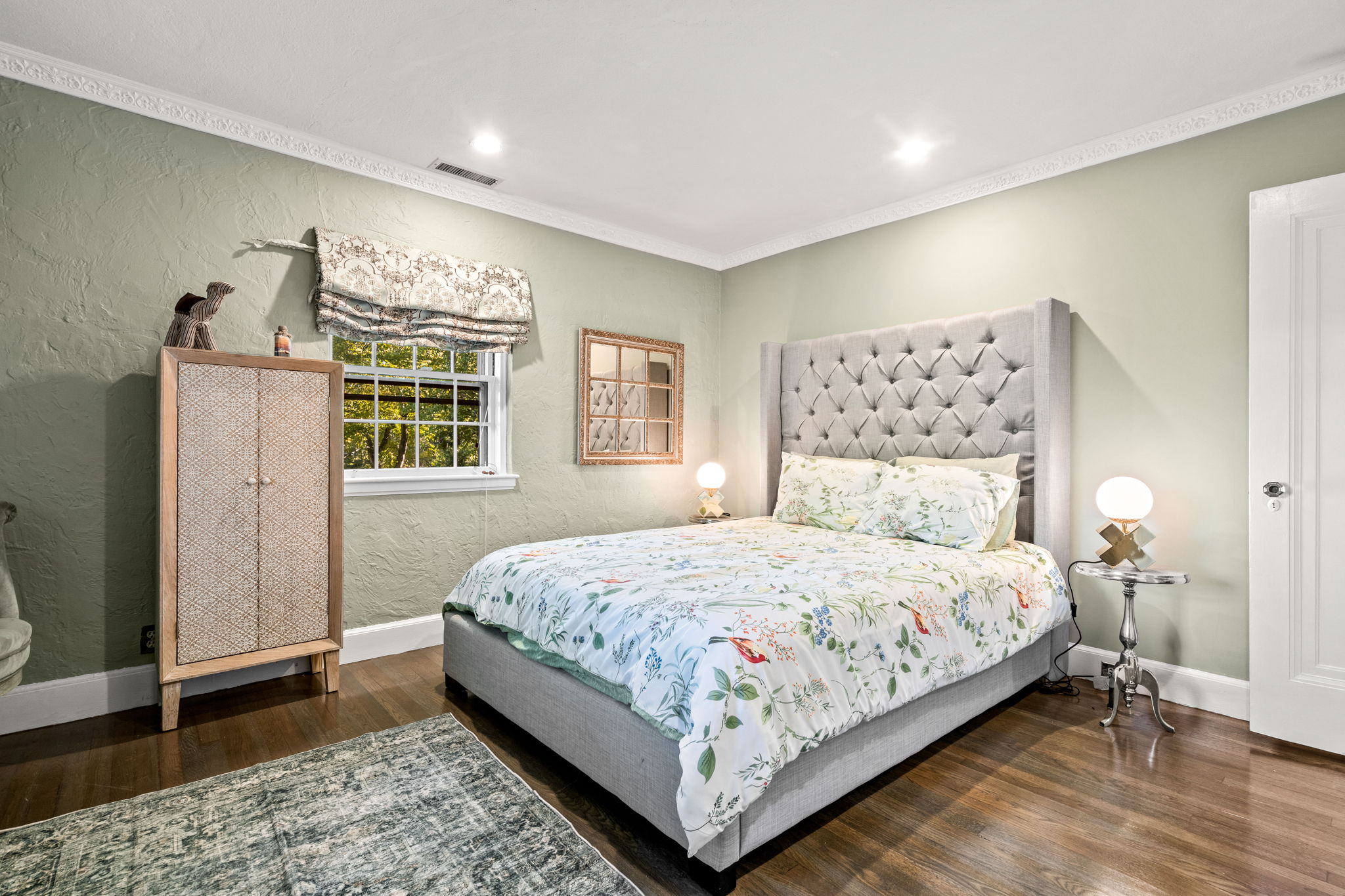 1125 W Roxbury Pkwy, Chestnut Hill, MA 02467, USA Photo 93