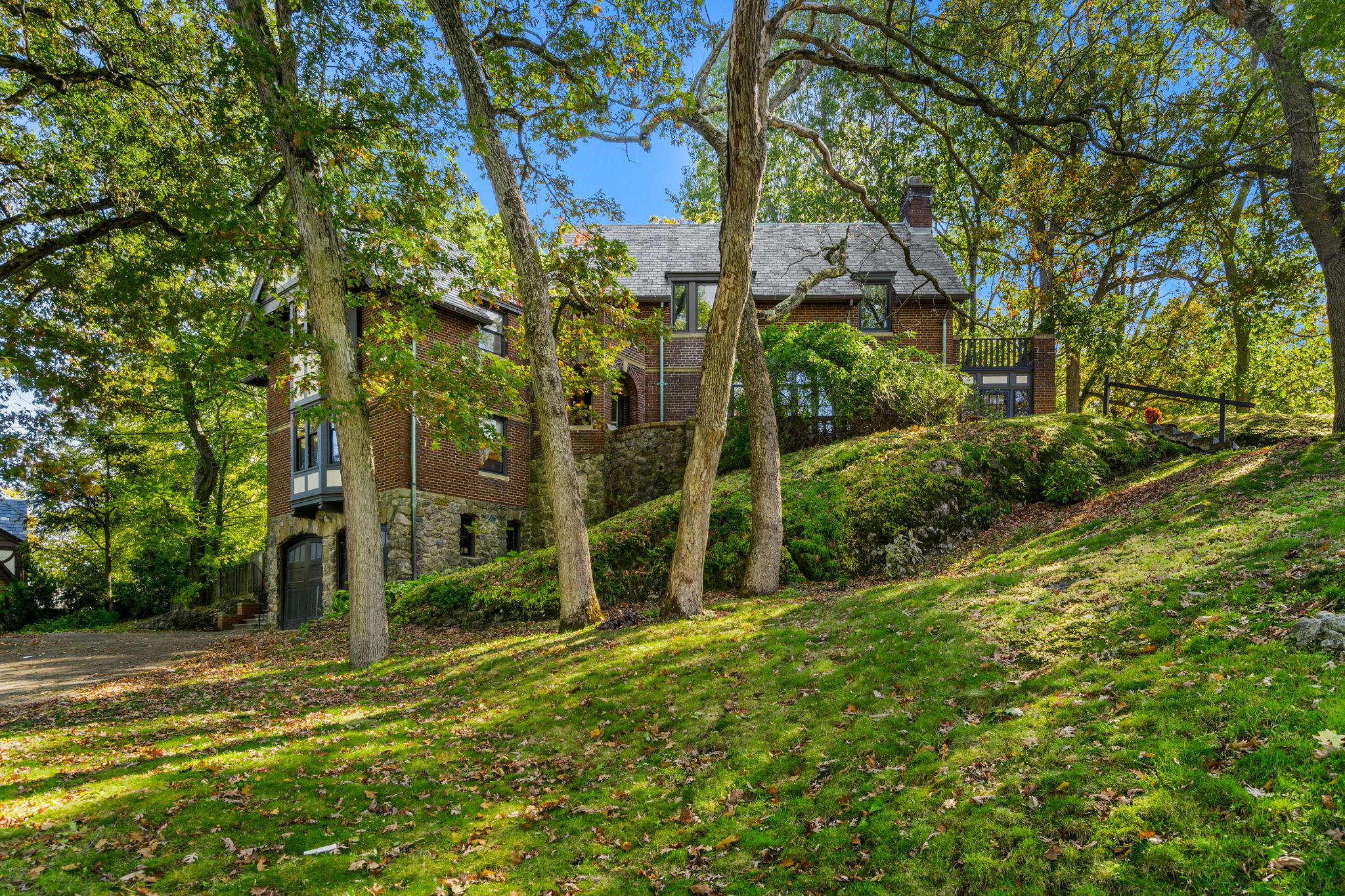 1125 W Roxbury Pkwy, Chestnut Hill, MA 02467, USA Photo 63