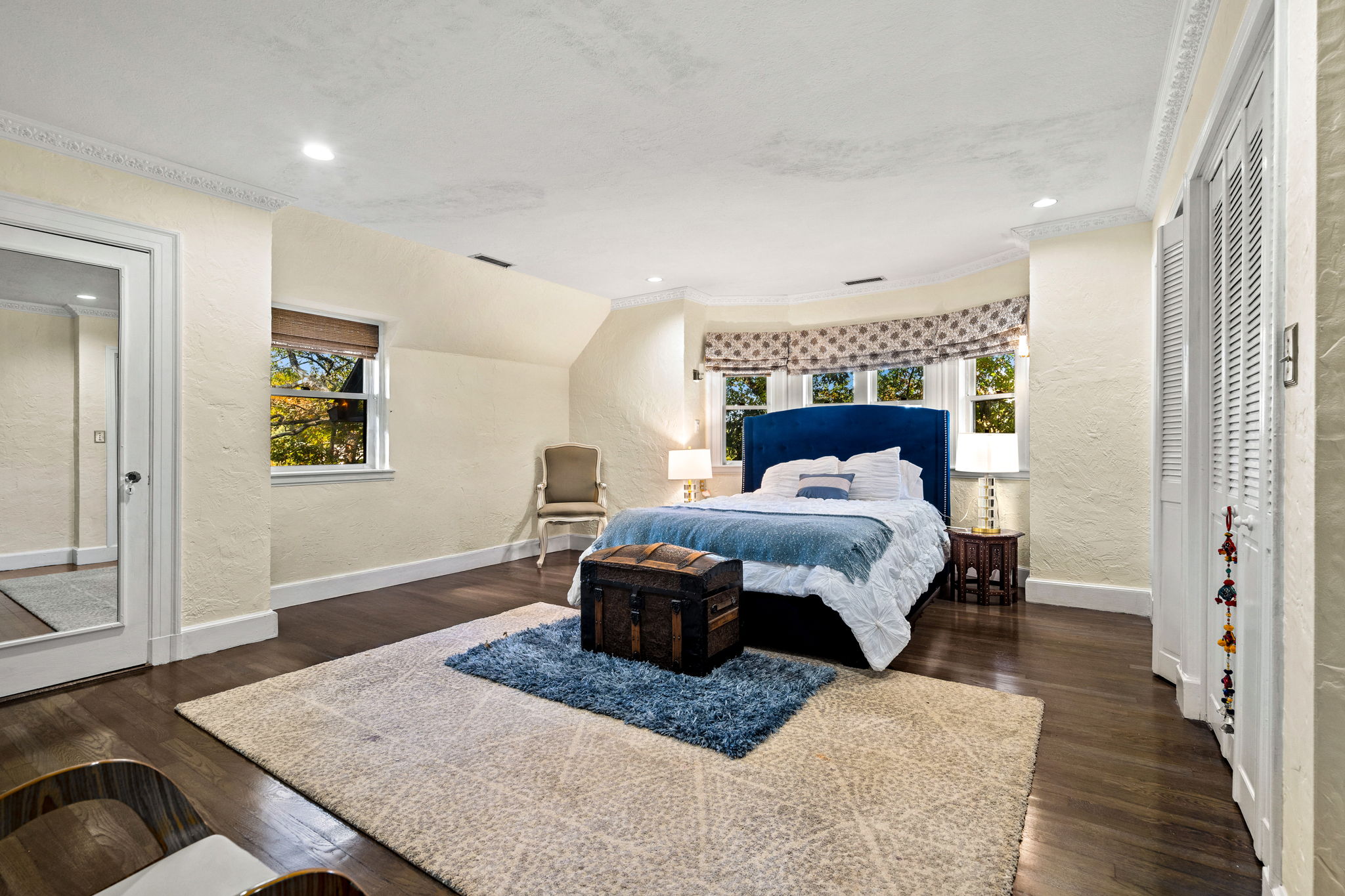 1125 W Roxbury Pkwy, Chestnut Hill, MA 02467, USA Photo 4