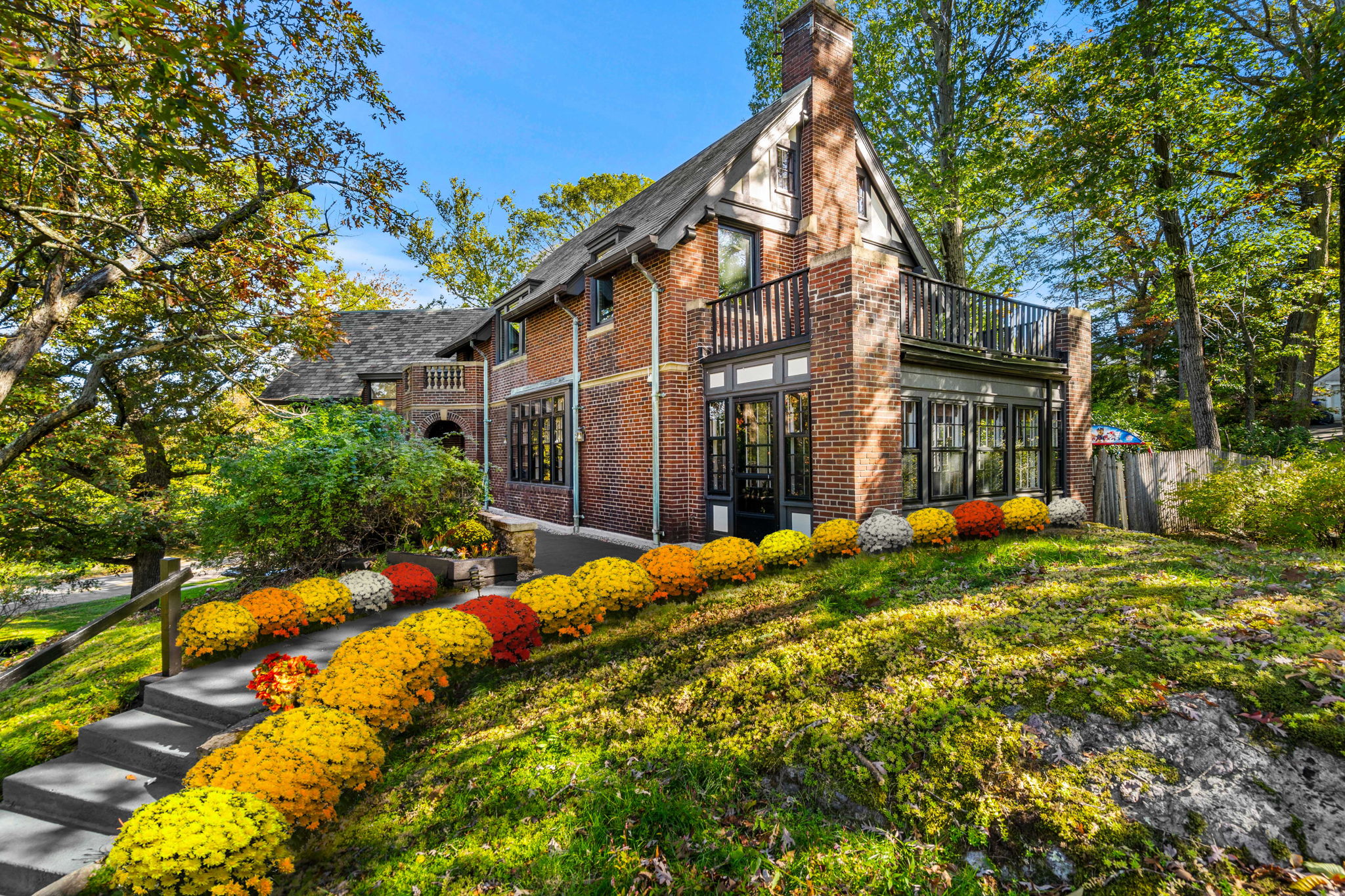 1125 W Roxbury Pkwy, Chestnut Hill, MA 02467, USA Photo 114