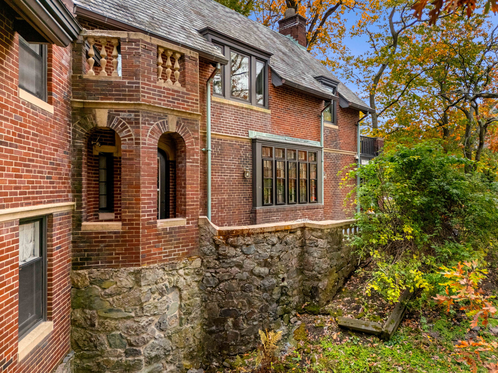 1125 W Roxbury Pkwy, Chestnut Hill, MA 02467, USA Photo 118