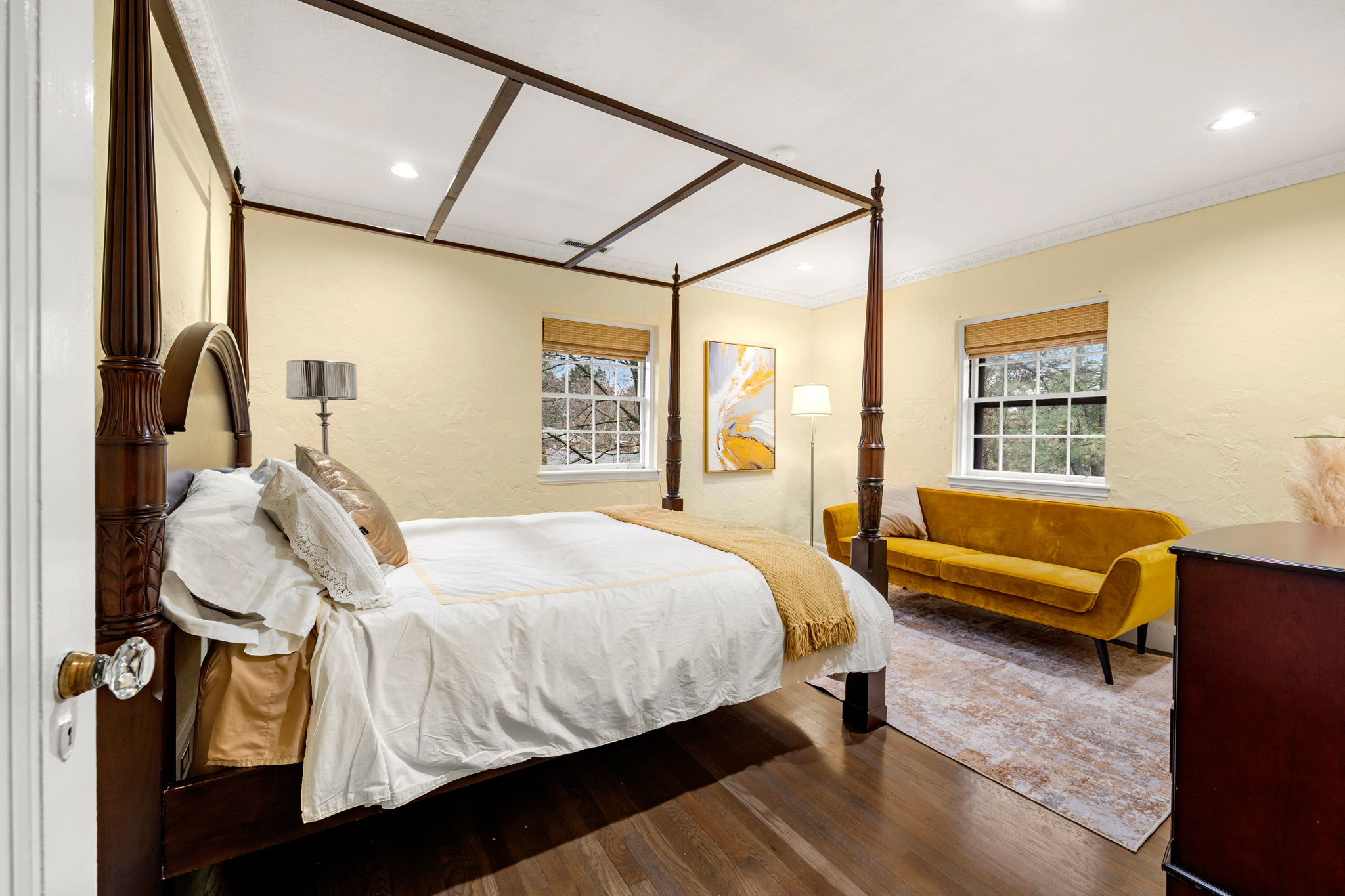 1125 W Roxbury Pkwy, Chestnut Hill, MA 02467, USA Photo 178