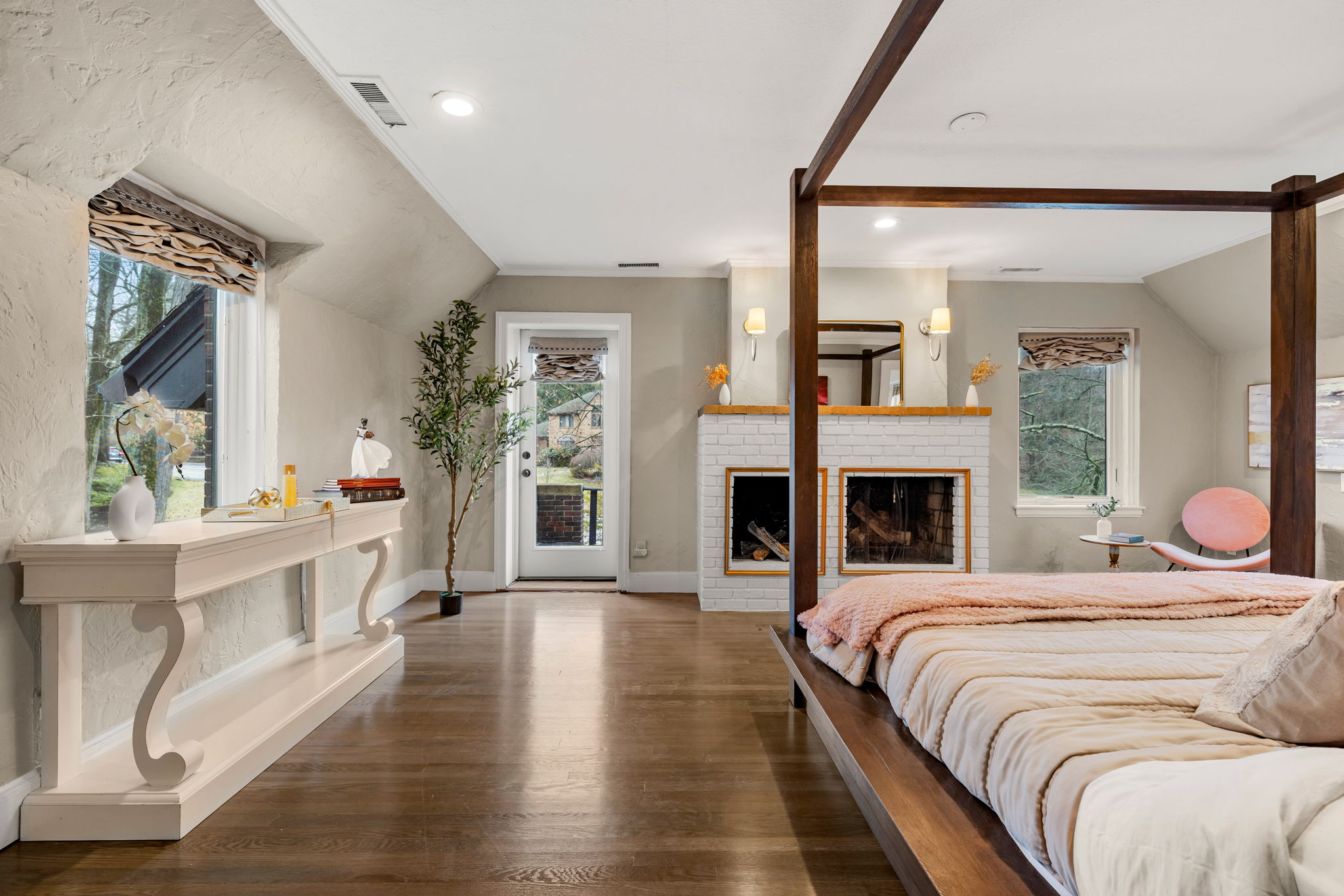 1125 W Roxbury Pkwy, Chestnut Hill, MA 02467, USA Photo 225