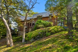 1125 W Roxbury Pkwy, Chestnut Hill, MA 02467, USA Photo 61