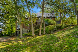 1125 W Roxbury Pkwy, Chestnut Hill, MA 02467, USA Photo 62