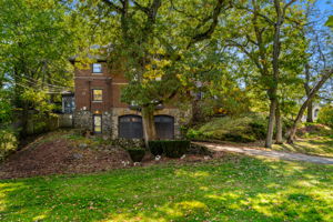 1125 W Roxbury Pkwy, Chestnut Hill, MA 02467, USA Photo 63
