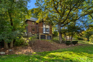 1125 W Roxbury Pkwy, Chestnut Hill, MA 02467, USA Photo 64