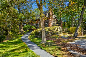 1125 W Roxbury Pkwy, Chestnut Hill, MA 02467, USA Photo 66