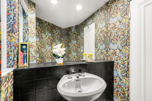 1125 W Roxbury Pkwy, Chestnut Hill, MA 02467, USA Photo 100