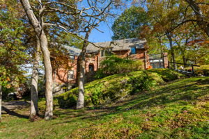 1125 W Roxbury Pkwy, Chestnut Hill, MA 02467, USA Photo 25