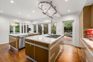 1125 W Roxbury Pkwy, Chestnut Hill, MA 02467, USA Photo 182