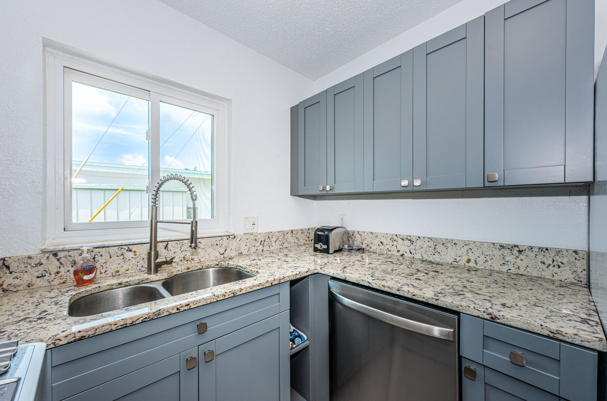 Unit B Kitchen 2