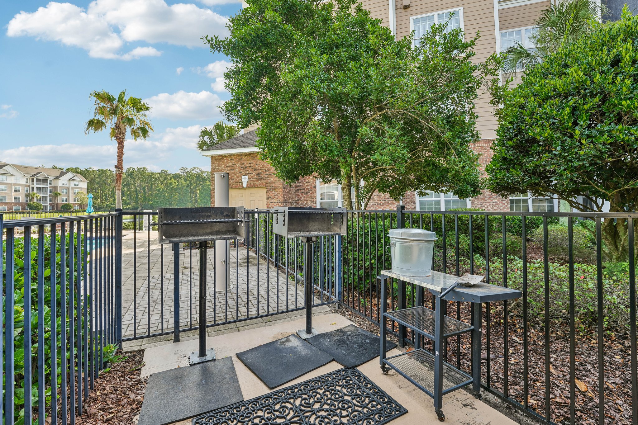 Campfield Dr 1304-0306-912.jpg
