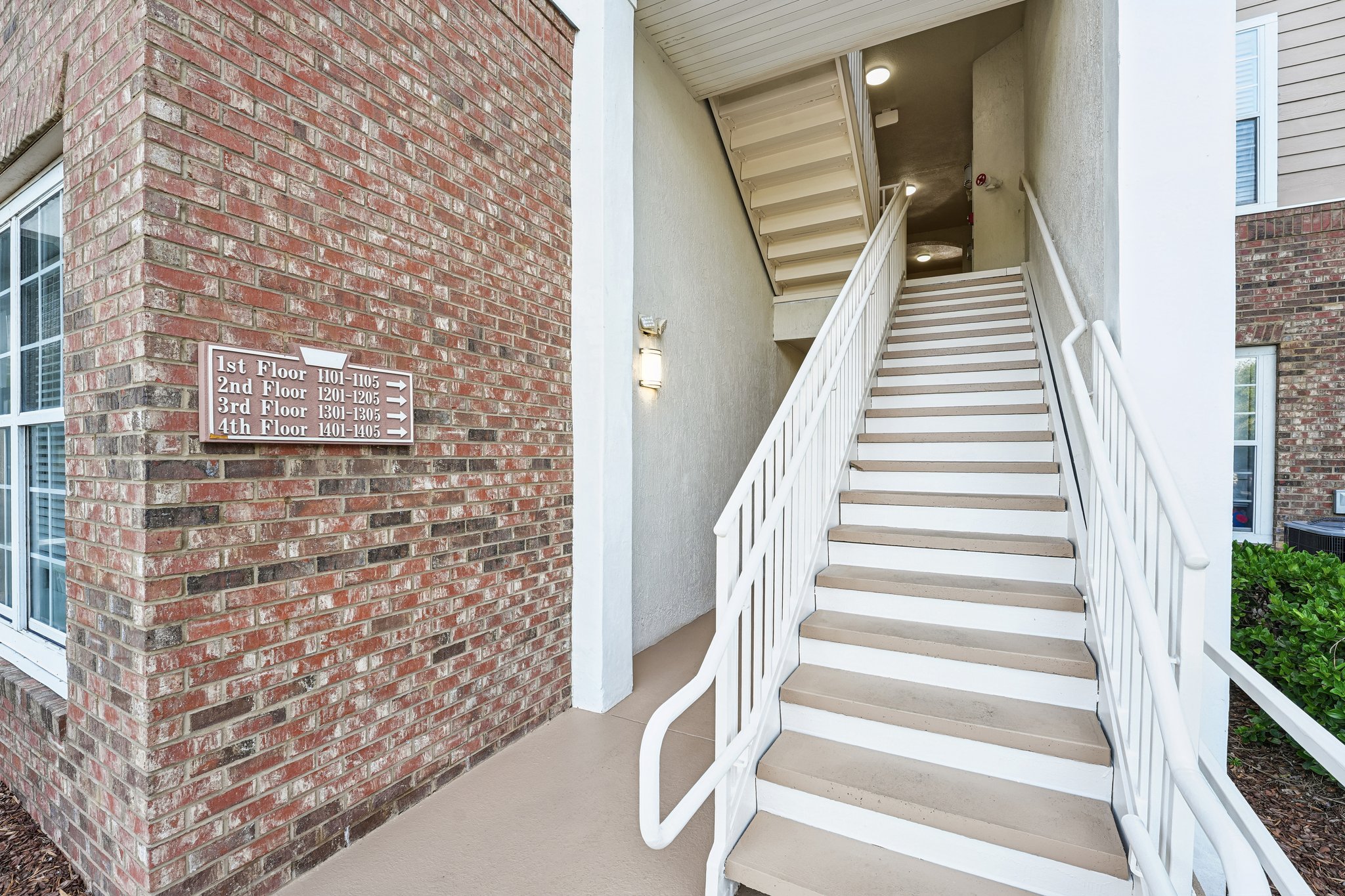 Campfield Dr 1304-S0306-004.jpg