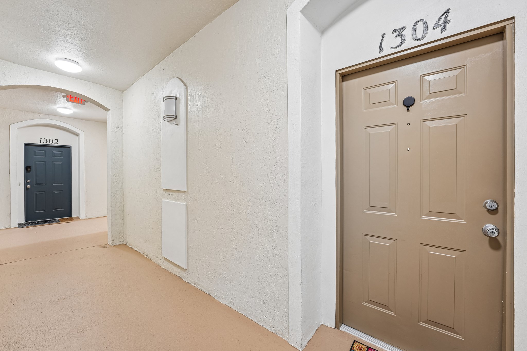 Campfield Dr 1304-S0306-005.jpg