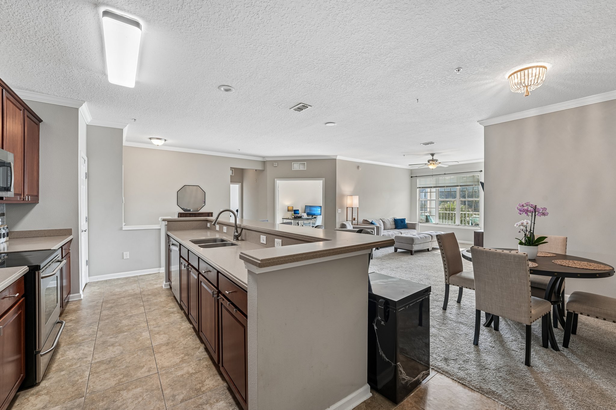Campfield Dr 1304-S0306-019.jpg