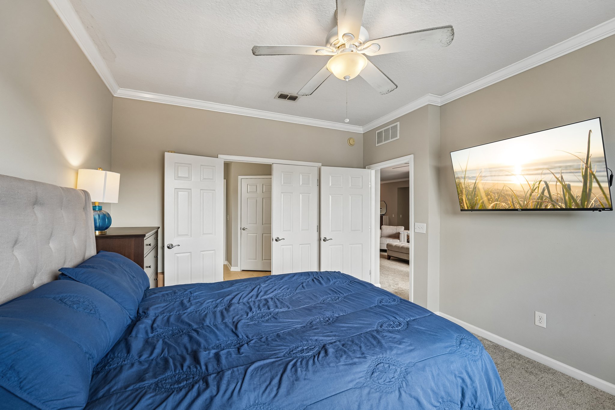 Campfield Dr 1304-S0306-025.jpg
