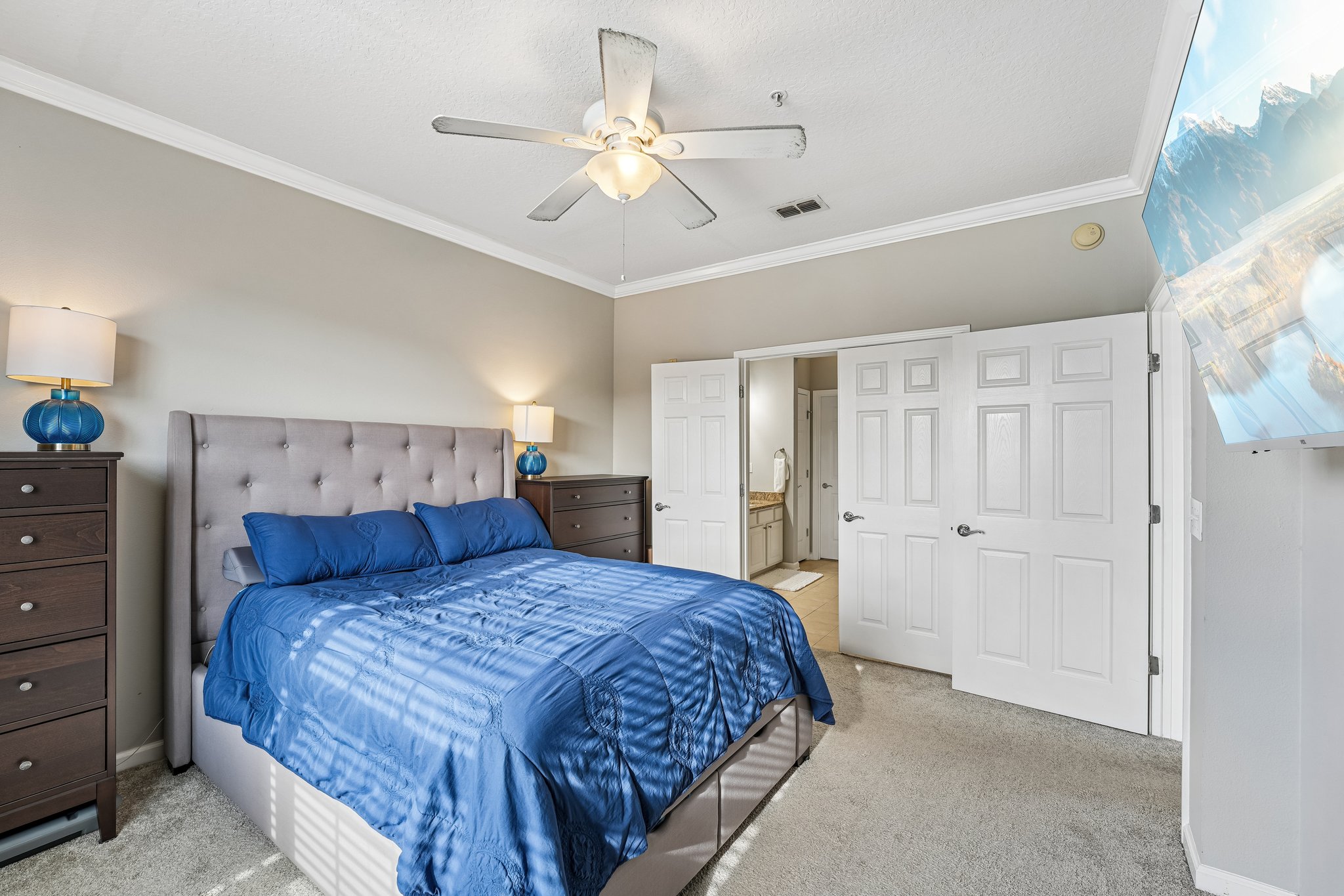Campfield Dr 1304-S0306-026.jpg