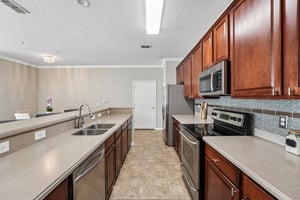 Campfield Dr 1304-S0306-016.jpg