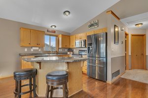 5518 Knollwood Dr, St Cloud, MN 56303, USA Photo 2