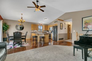 5518 Knollwood Dr, St Cloud, MN 56303, USA Photo 12