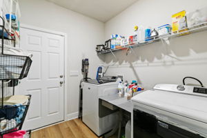  Photo 48