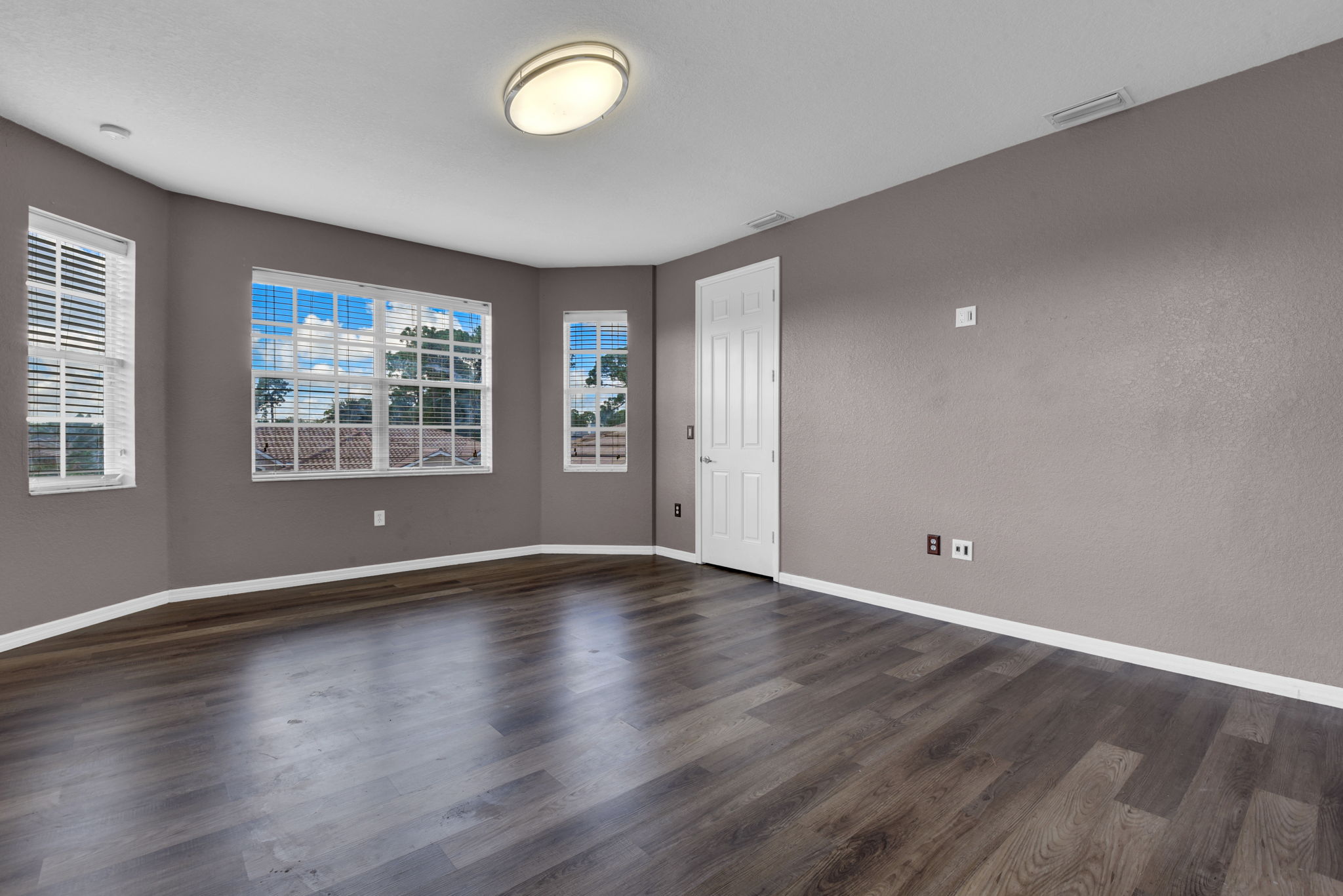 Guest Room (Second Floor)