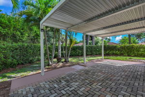 Covered Rear Lanai