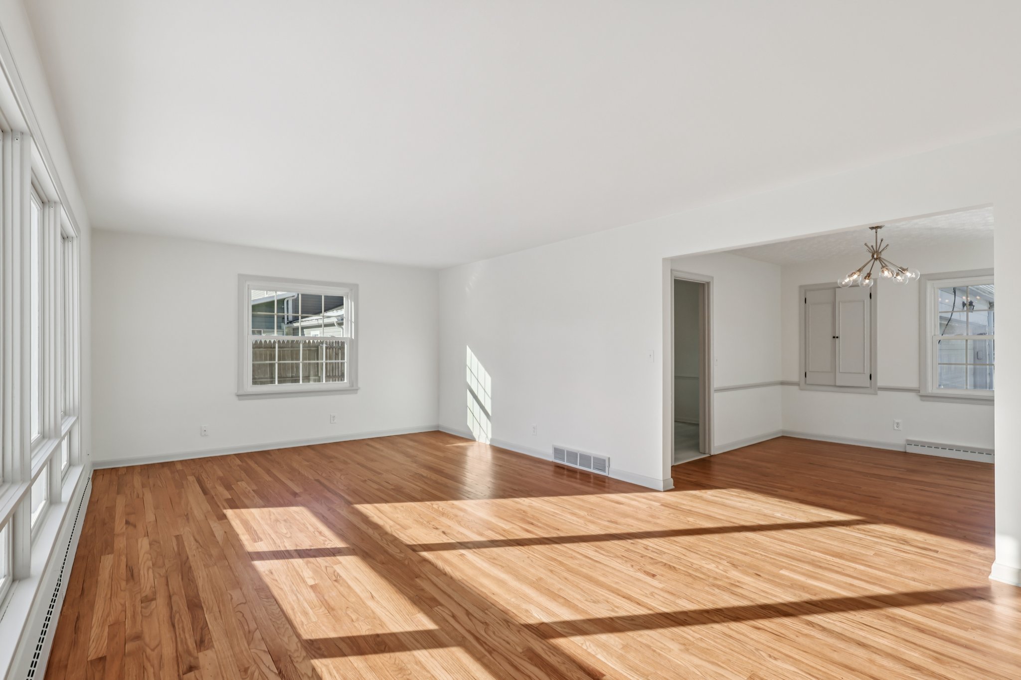 Greenvale Ave-S0512-004.jpg