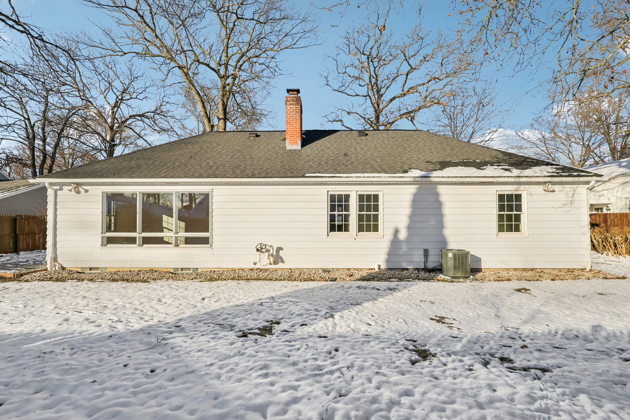 Greenvale Ave-S0512-034.jpg