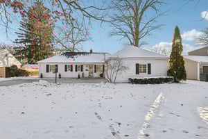 Greenvale Ave-S0512-001.jpg