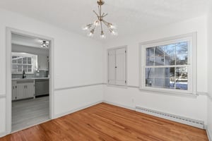 Greenvale Ave-S0512-009.jpg