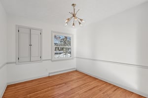 Greenvale Ave-S0512-012.jpg