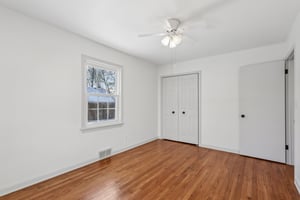 Greenvale Ave-S0512-020.jpg