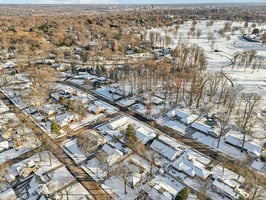 Greenvale Ave-S0512-046.jpg