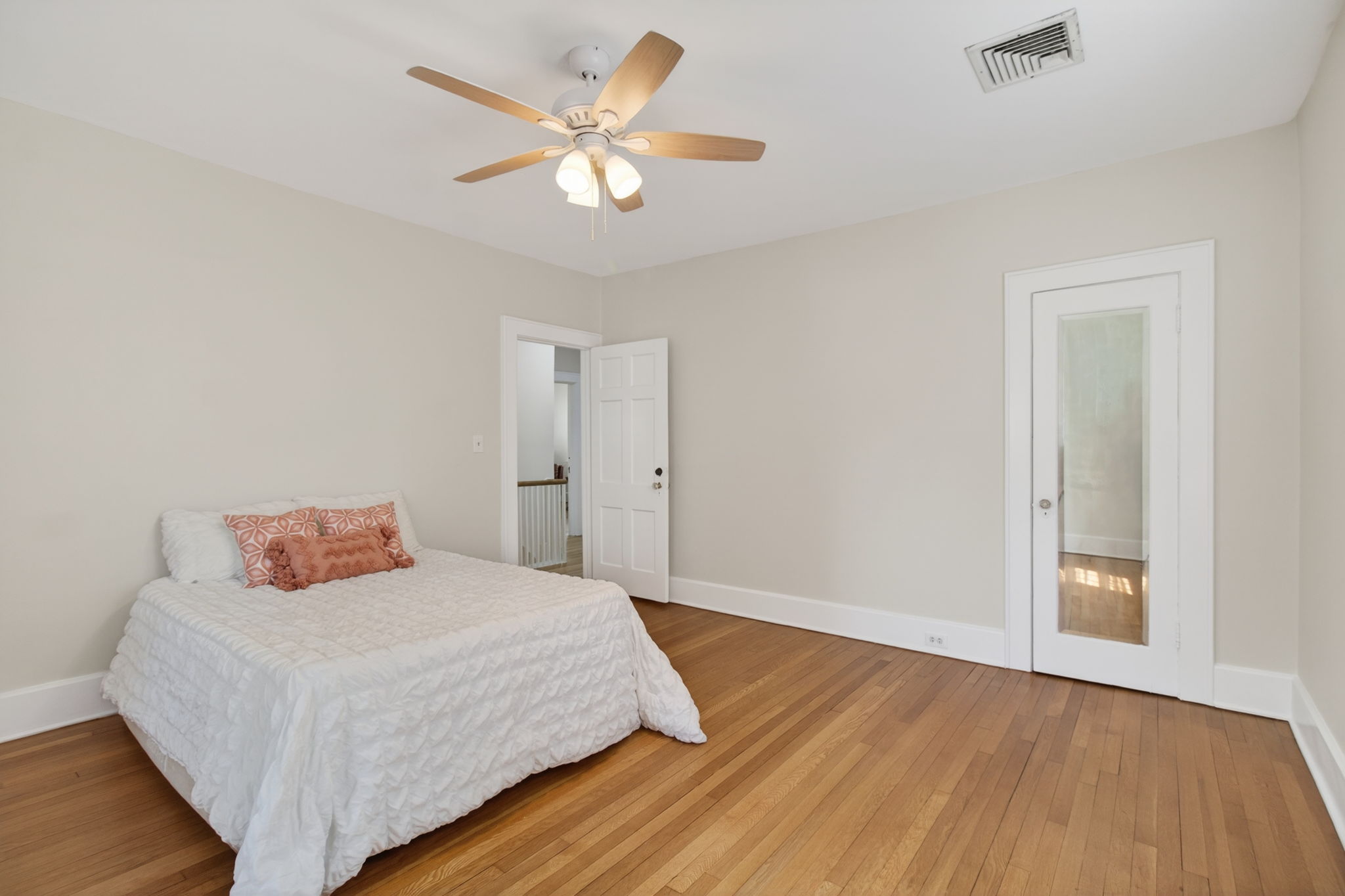 Back bedroom