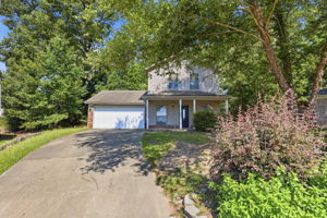 Residential real estate media in Benton, Arkansas by Avery & Bryant