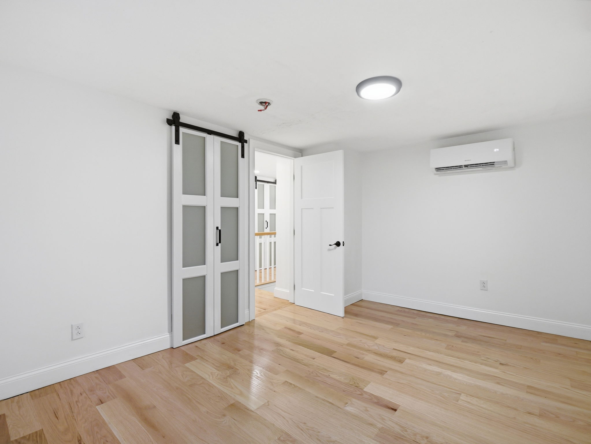 1126_Plymouth_St_East_Bridgewater_MA_027