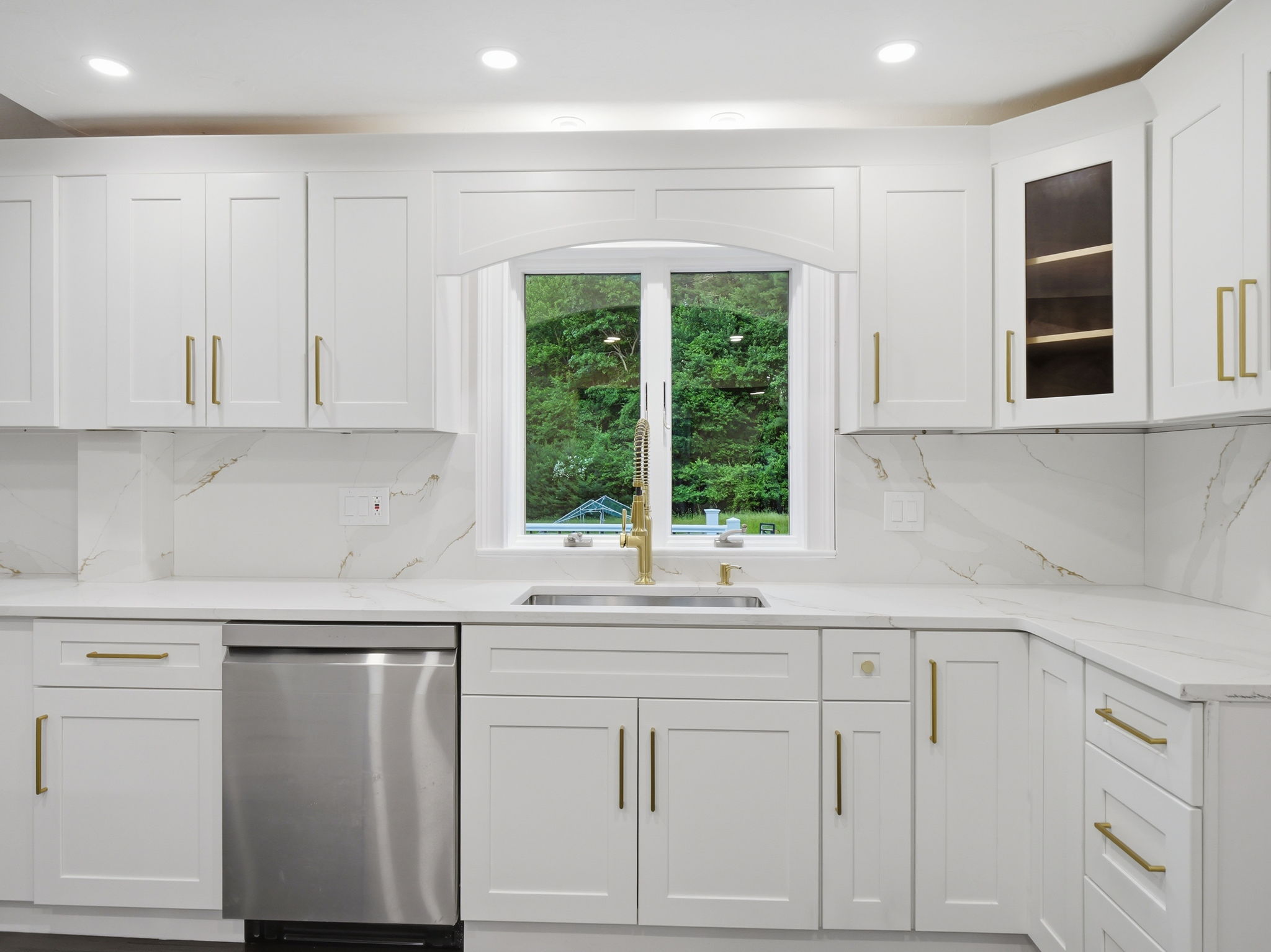 1126_Plymouth_St_East_Bridgewater_MA_024