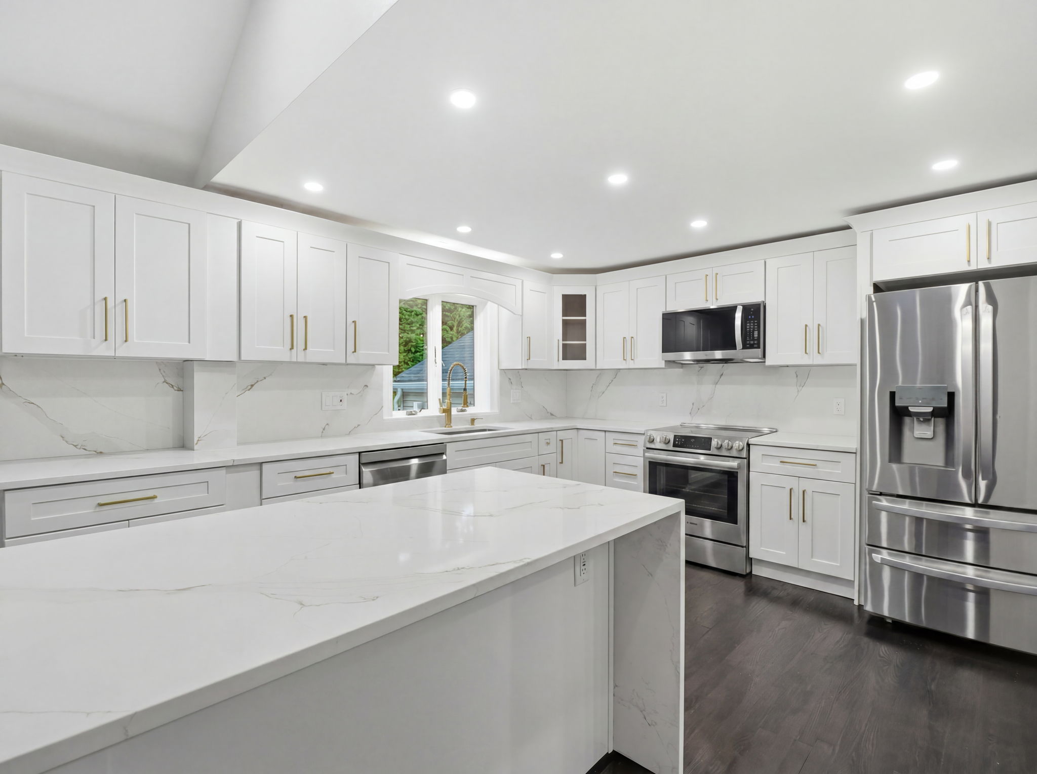 1126_Plymouth_St_East_Bridgewater_MA_020