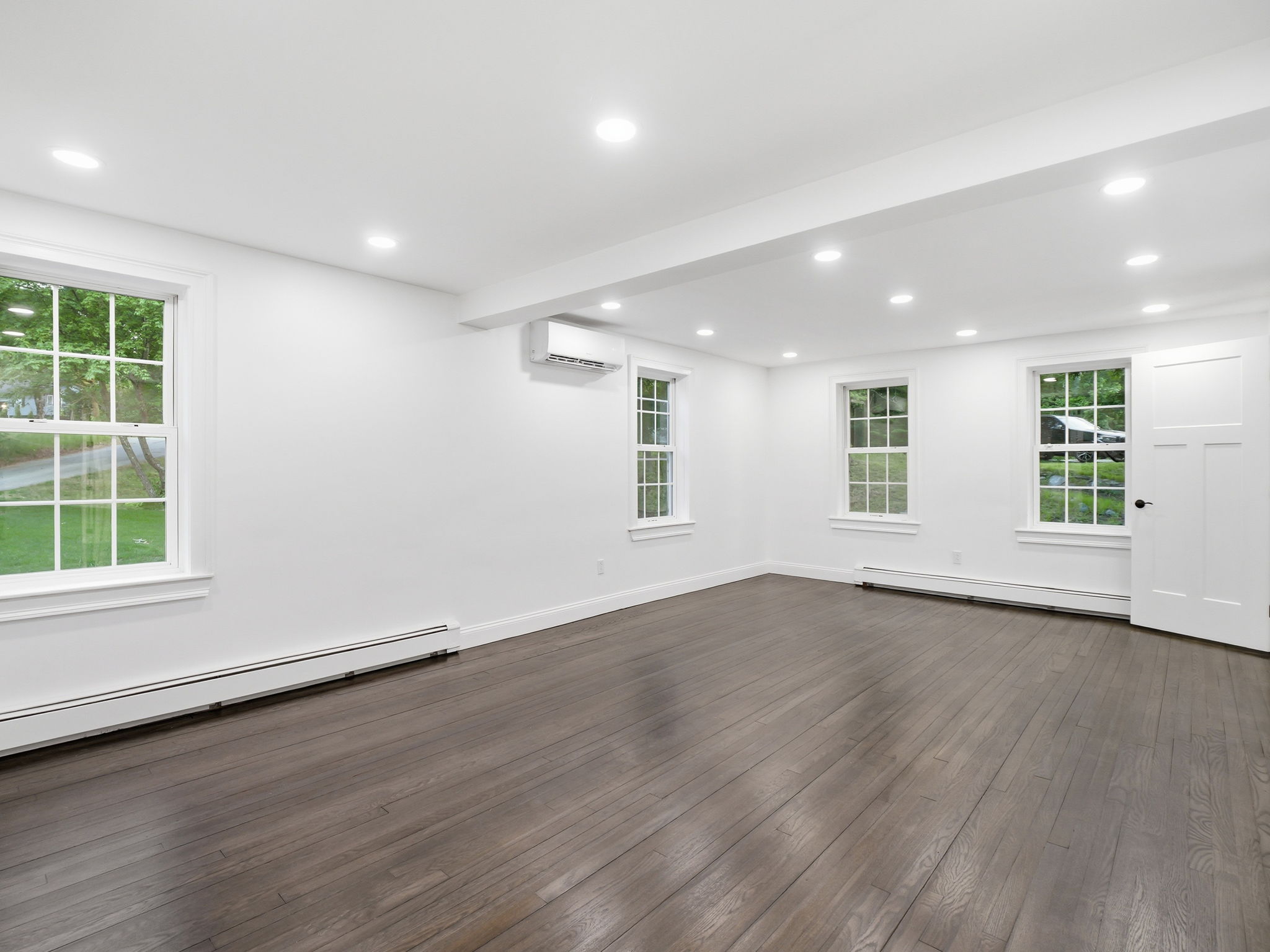 1126_Plymouth_St_East_Bridgewater_MA_013