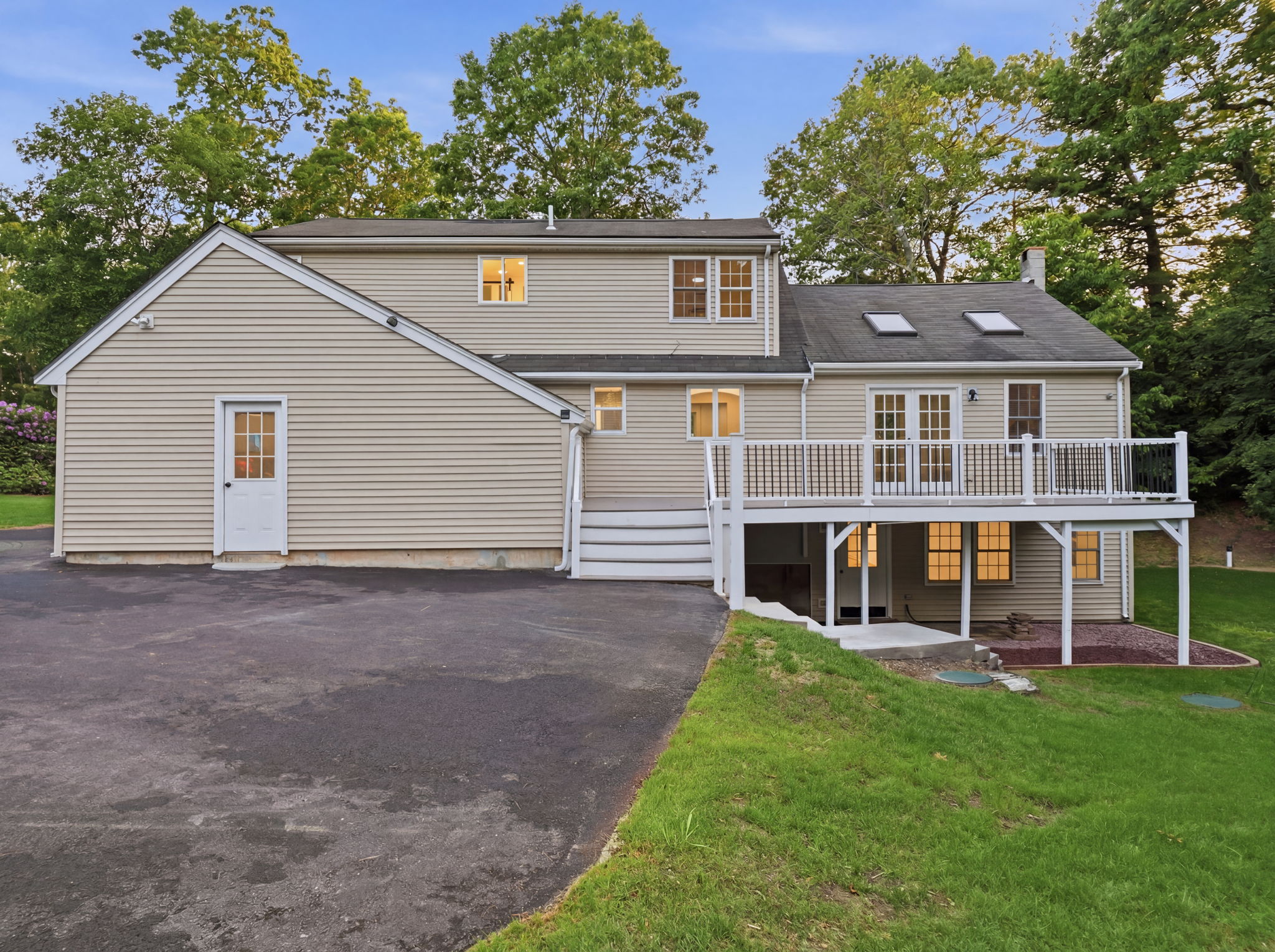 1126_Plymouth_St_East_Bridgewater_MA_tpe_003