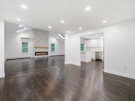 1126_Plymouth_St_East_Bridgewater_MA_014