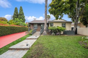 1126 S Bundy Drive-3.jpg