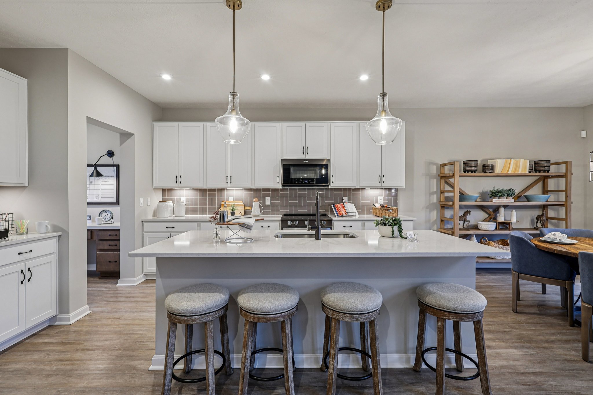 Billingsley Dr-S2201-026.jpg