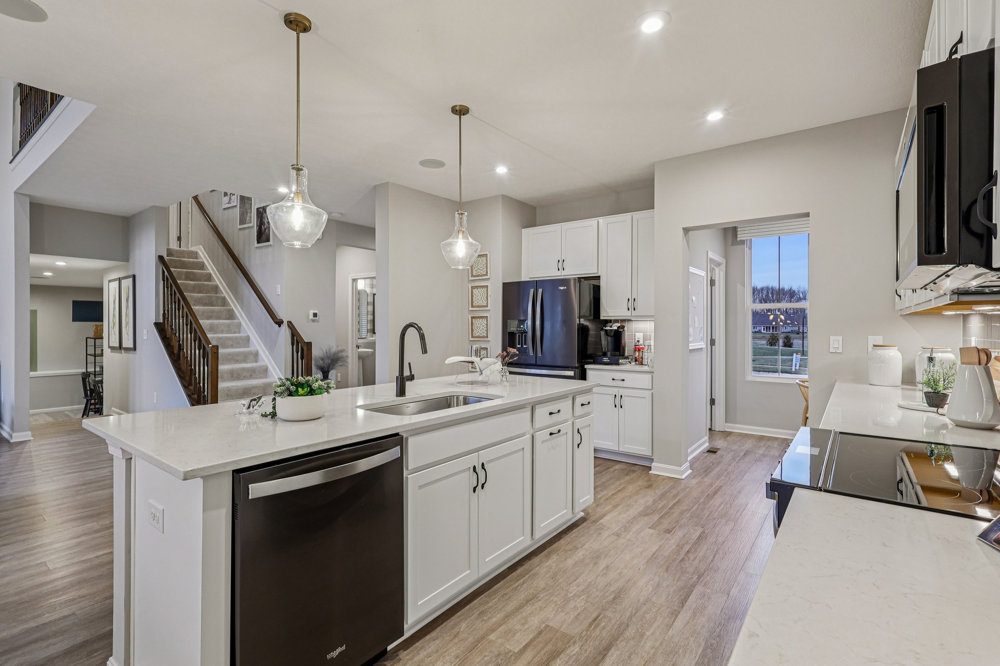 Billingsley Dr-S2201-029.jpg