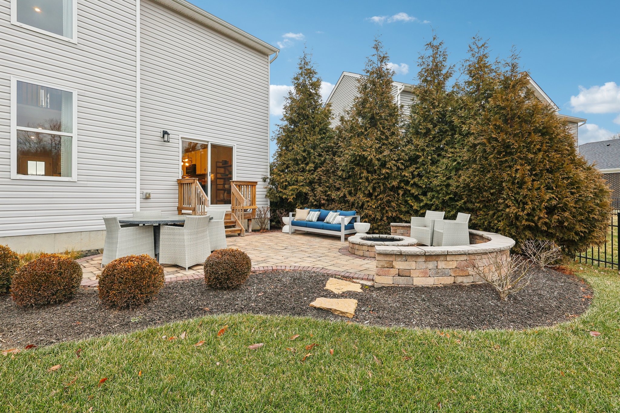 Billingsley Dr-S2201-063.jpg