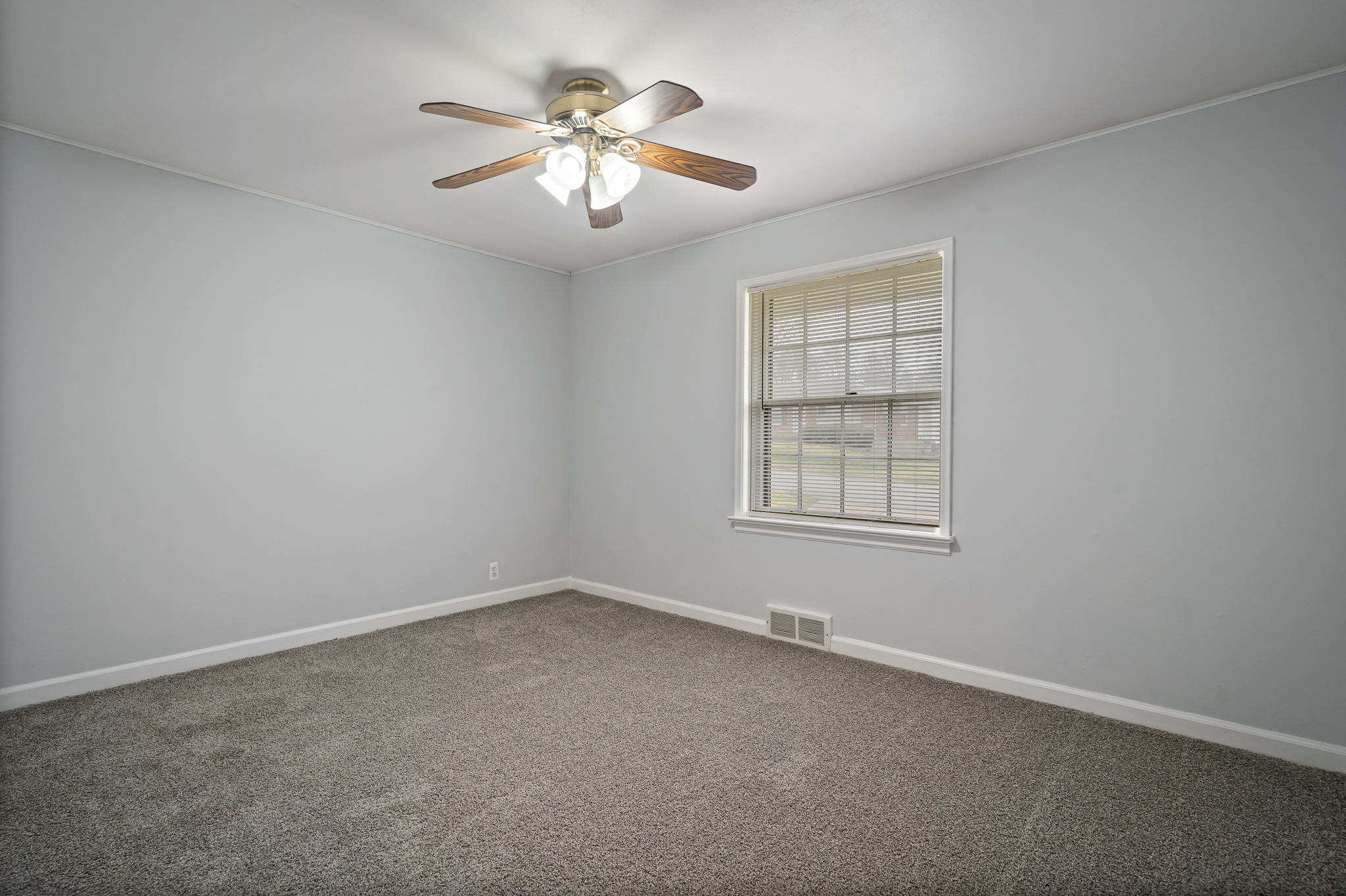 1127 Bosworth Dr, St. Louis, MO 63137, USA Photo 17